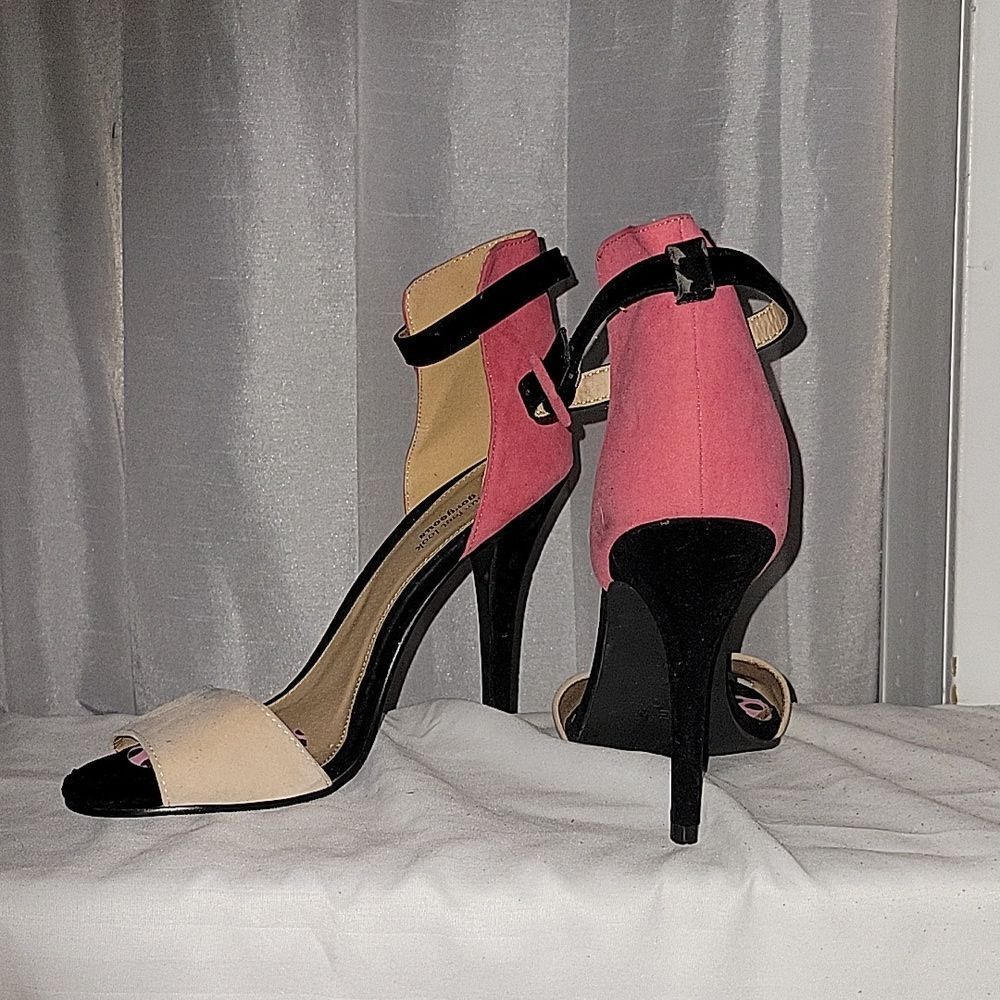 New look "your feet look gorgeous " nwot sandals